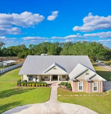 1702 W Knights Griffin Road Plant City FL 33565