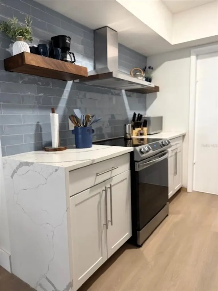 3806 Gulf Of Mexico Drive Longboat Key FL 34228
