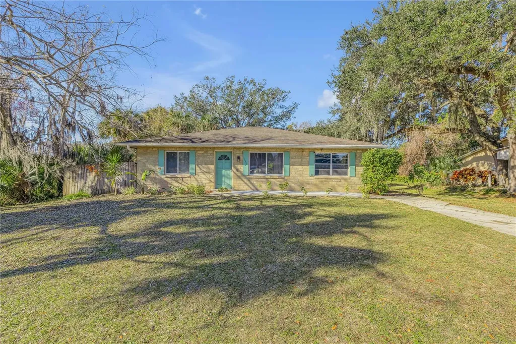 1732 Travelers Palm Drive Edgewater FL 32132