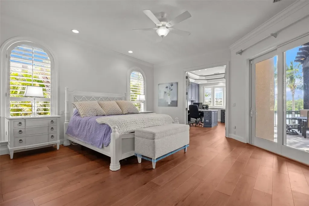 400 N Washington Drive Sarasota FL 34236