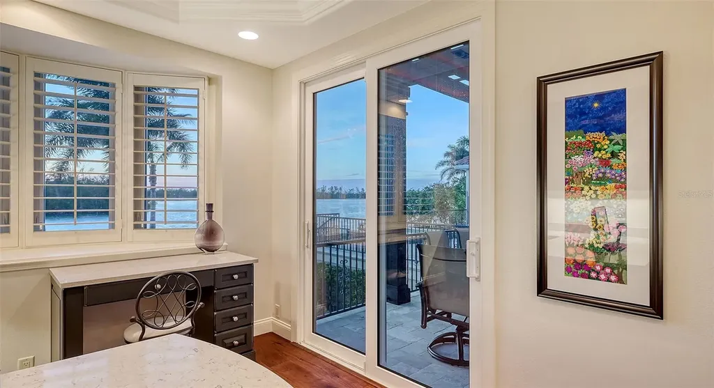 400 N Washington Drive Sarasota FL 34236
