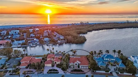 400 N Washington Drive Sarasota FL 34236