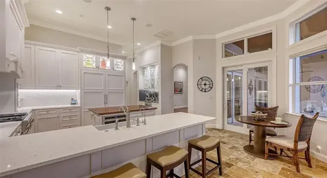 400 N Washington Drive Sarasota FL 34236