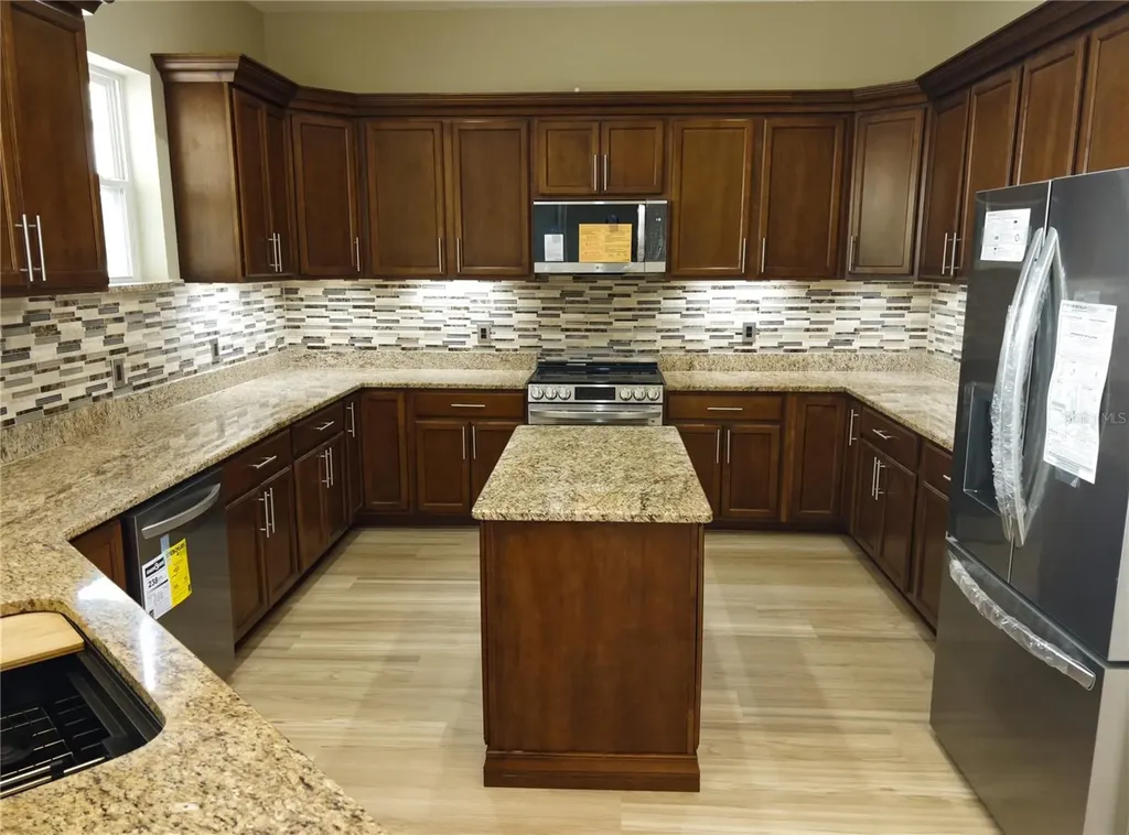 13737 Victor Avenue Hudson FL 34667