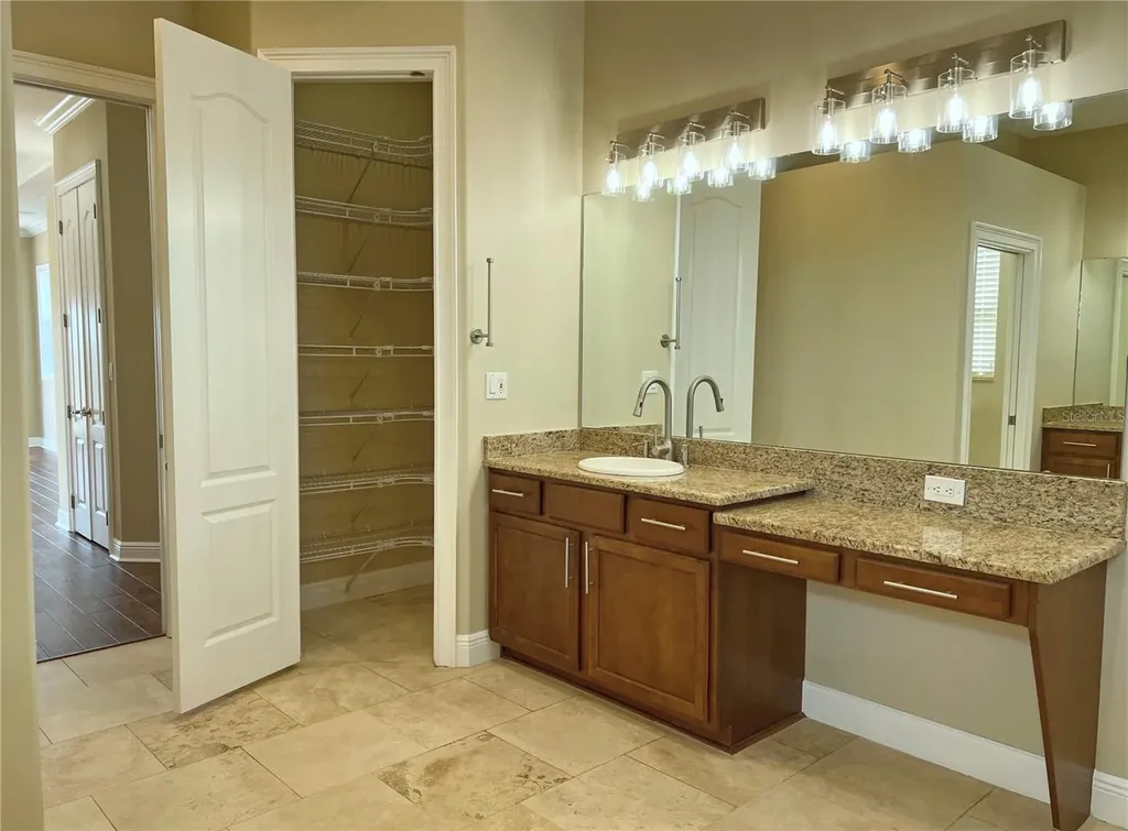 13737 Victor Avenue Hudson FL 34667