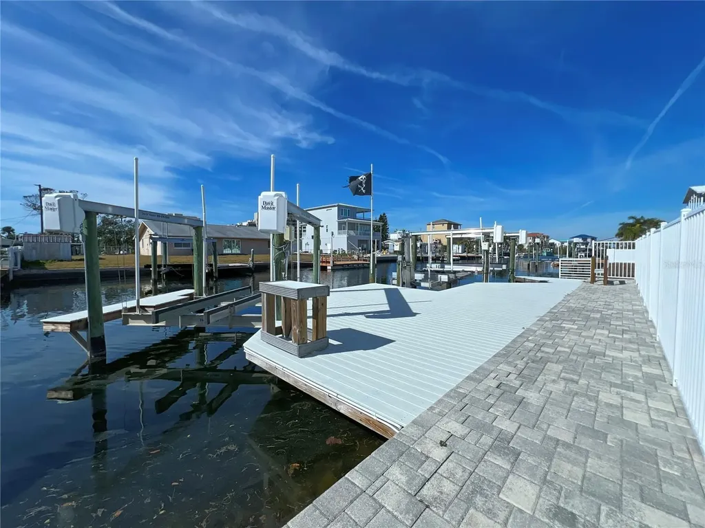 13737 Victor Avenue Hudson FL 34667