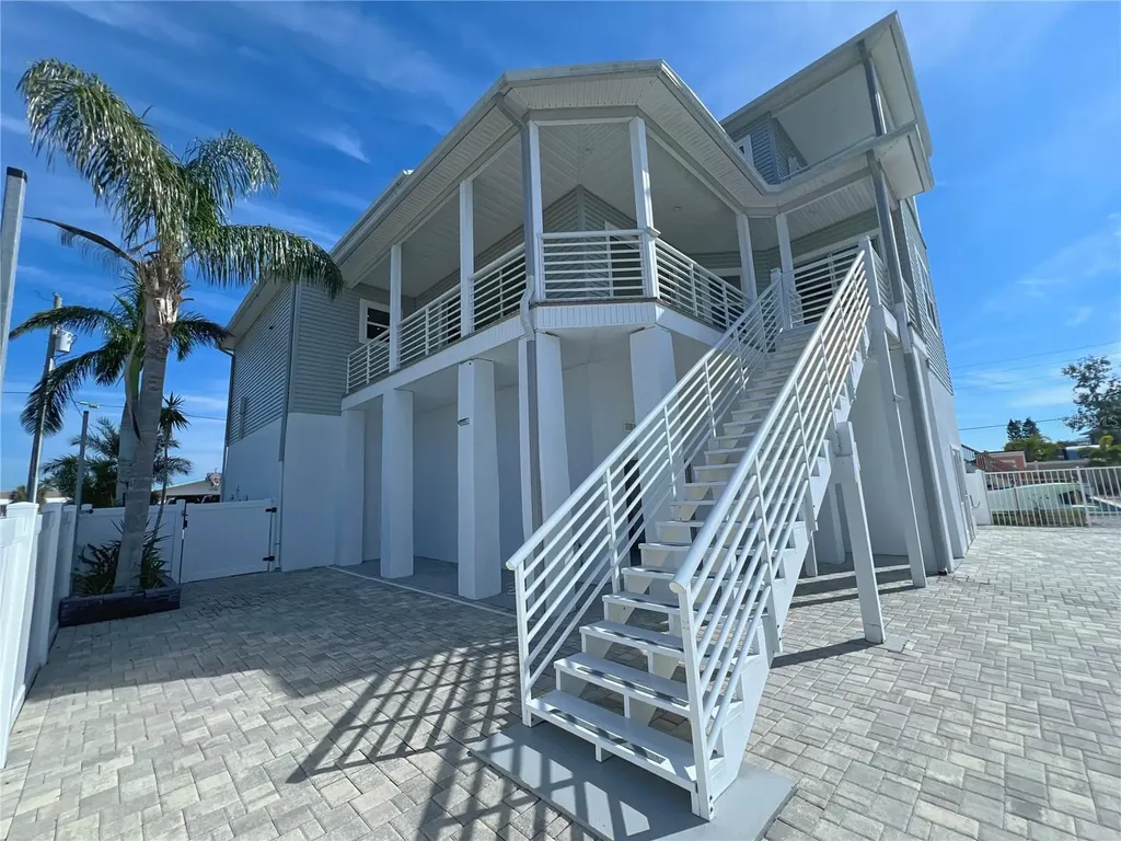 13737 Victor Avenue Hudson FL 34667