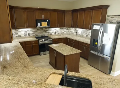 13737 Victor Avenue Hudson FL 34667