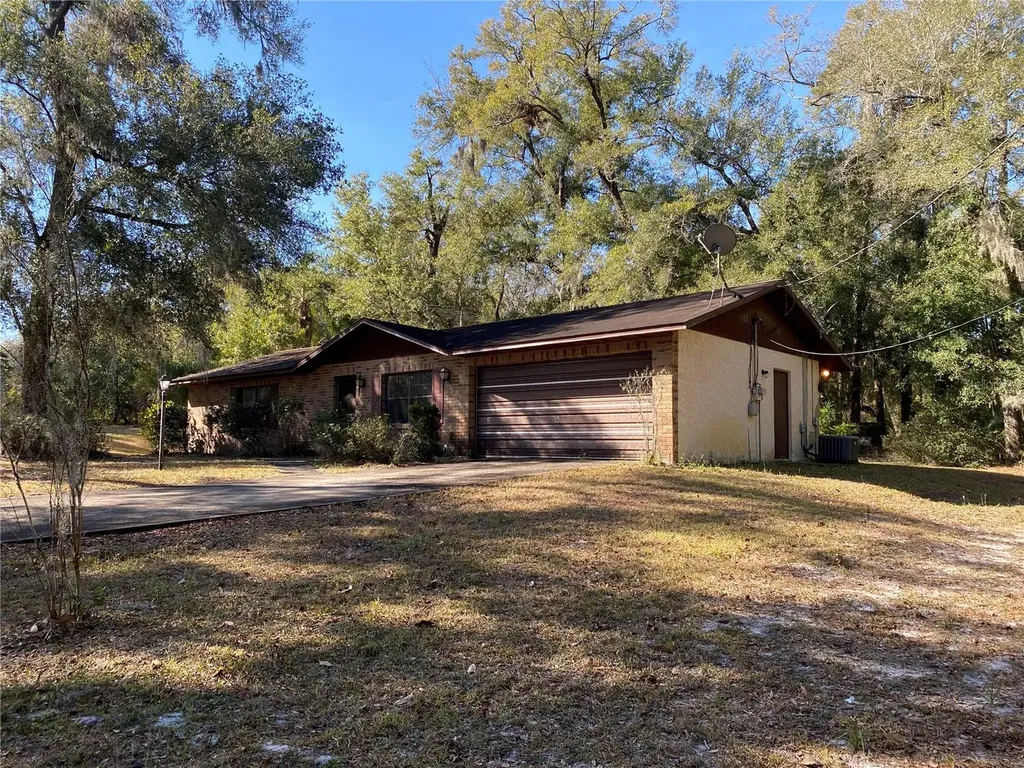 1525 S Hayden Road Deland FL 32724