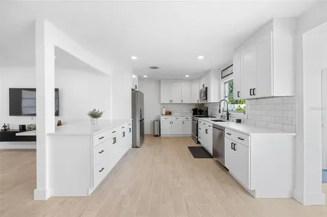 2211 Tuttle Terrace Sarasota FL 34239