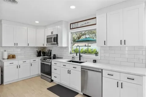 2211 Tuttle Terrace Sarasota FL 34239