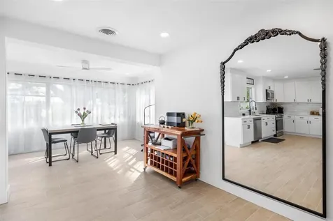 2211 Tuttle Terrace Sarasota FL 34239