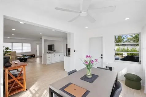 2211 Tuttle Terrace Sarasota FL 34239
