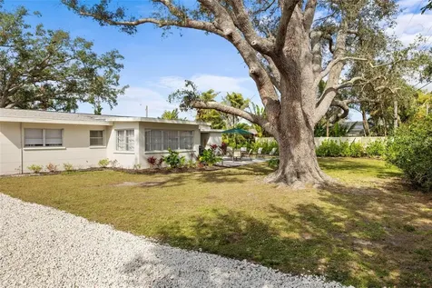 2211 Tuttle Terrace Sarasota FL 34239