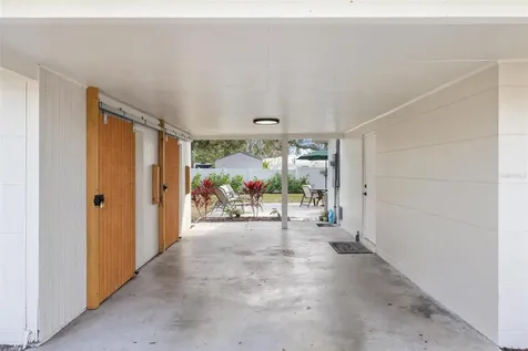 2211 Tuttle Terrace Sarasota FL 34239