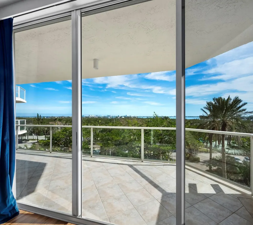 1800 Benjamin Franklin Drive Sarasota FL 34236