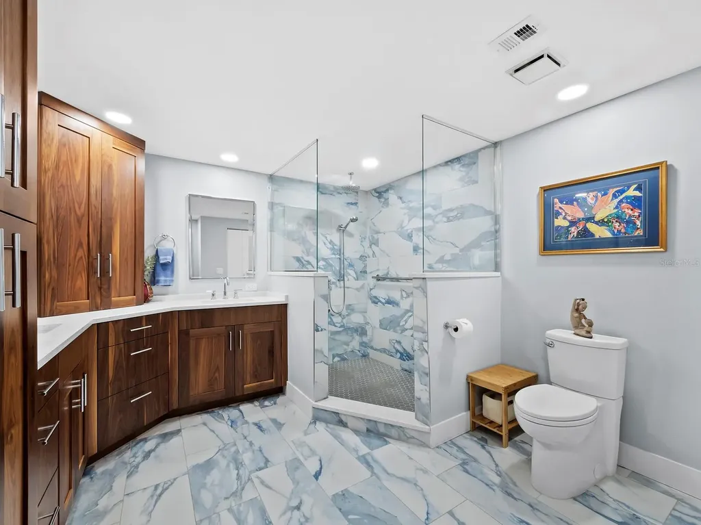 1800 Benjamin Franklin Drive Sarasota FL 34236