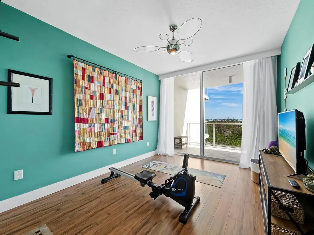 1800 Benjamin Franklin Drive Sarasota FL 34236