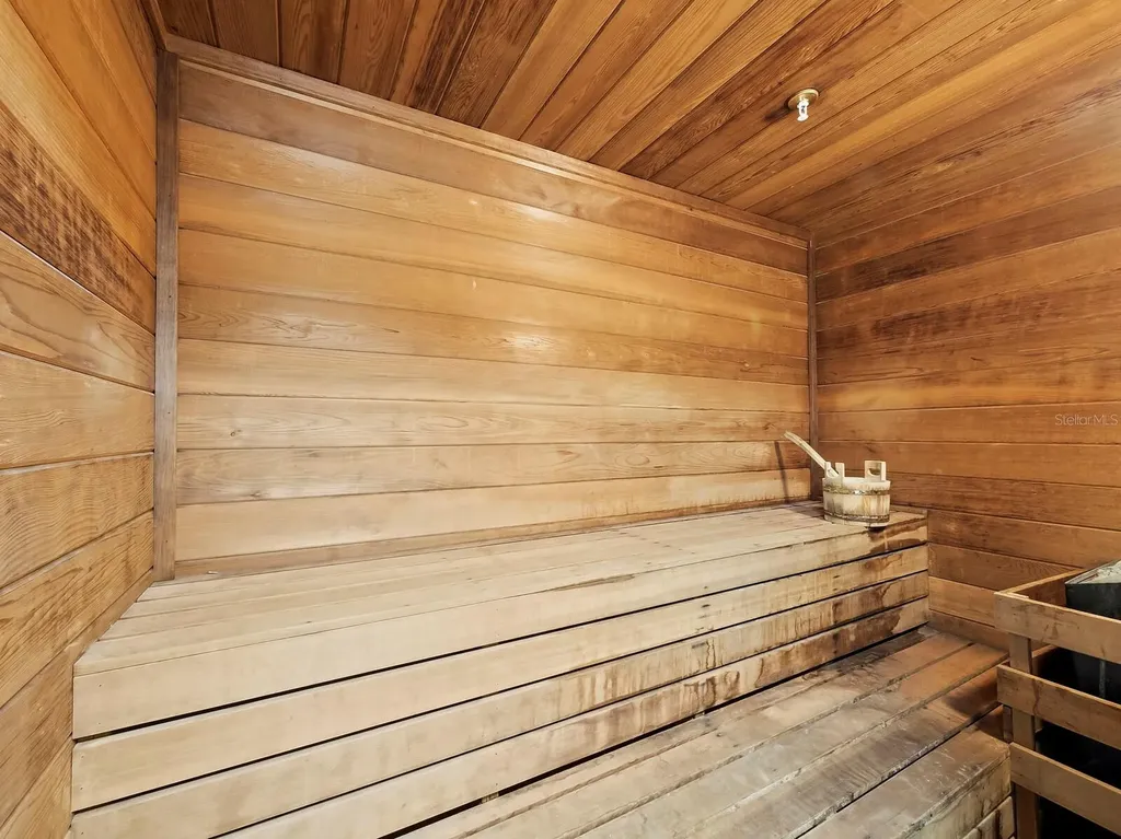 1800 Benjamin Franklin Drive Sarasota FL 34236