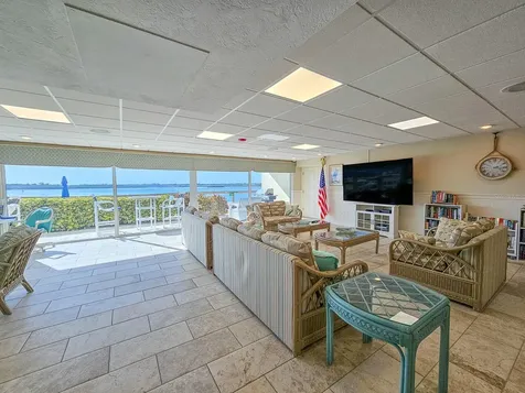 3606 S Peninsula Drive Port Orange FL 32127