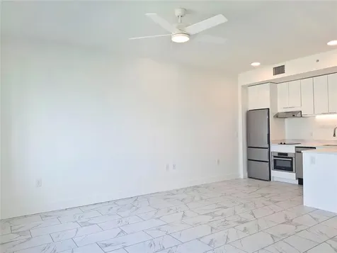 411 E Shore Drive Clearwater Beach FL 33767