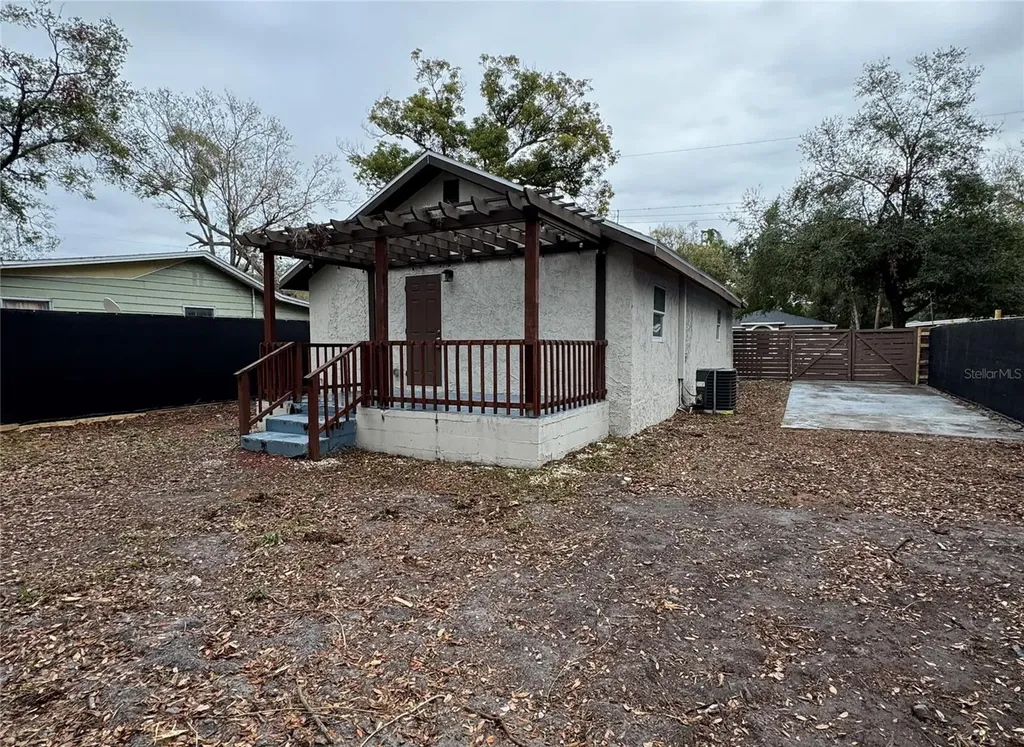 8014 N Alaska Street Tampa FL 33604