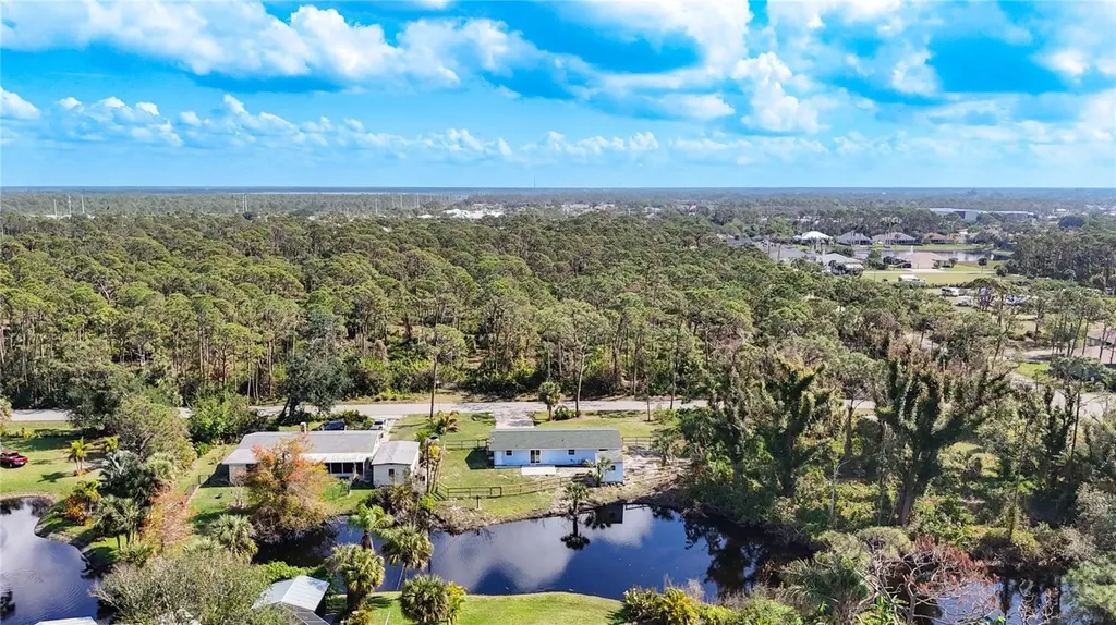 712 N Elm Street Englewood FL 34223