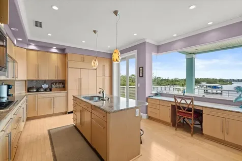 2806 Bay Vista Court New Smyrna Beach FL 32168