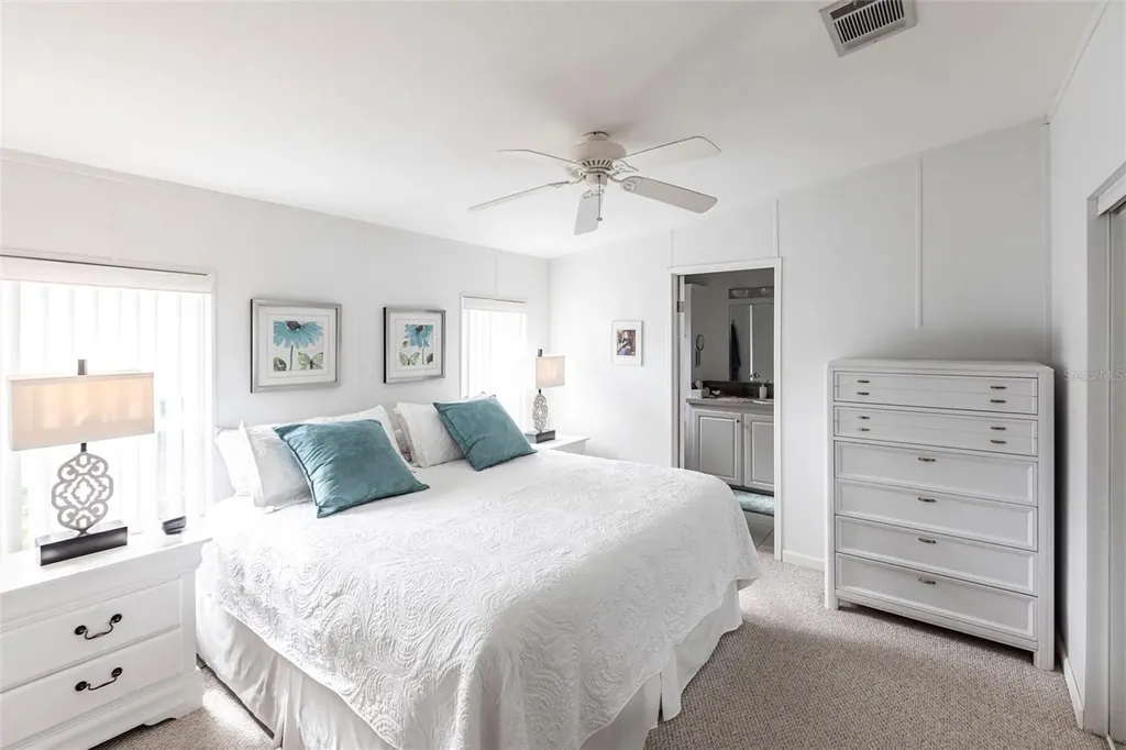 2100 Kings Highway Port Charlotte FL 33980