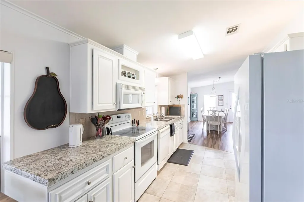 2100 Kings Highway Port Charlotte FL 33980