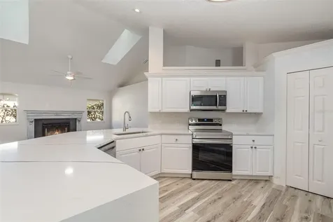 304 Sun Oaks Court Lake Mary FL 32746
