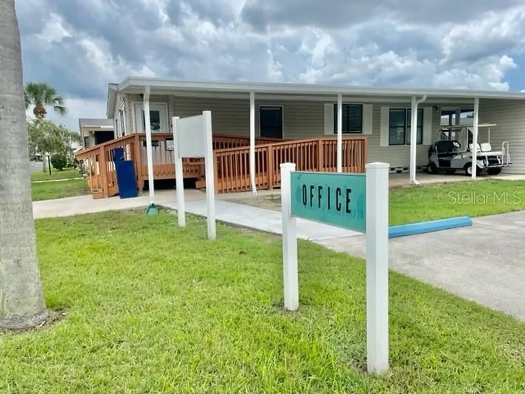 5707 45th Street E Bradenton FL 34203