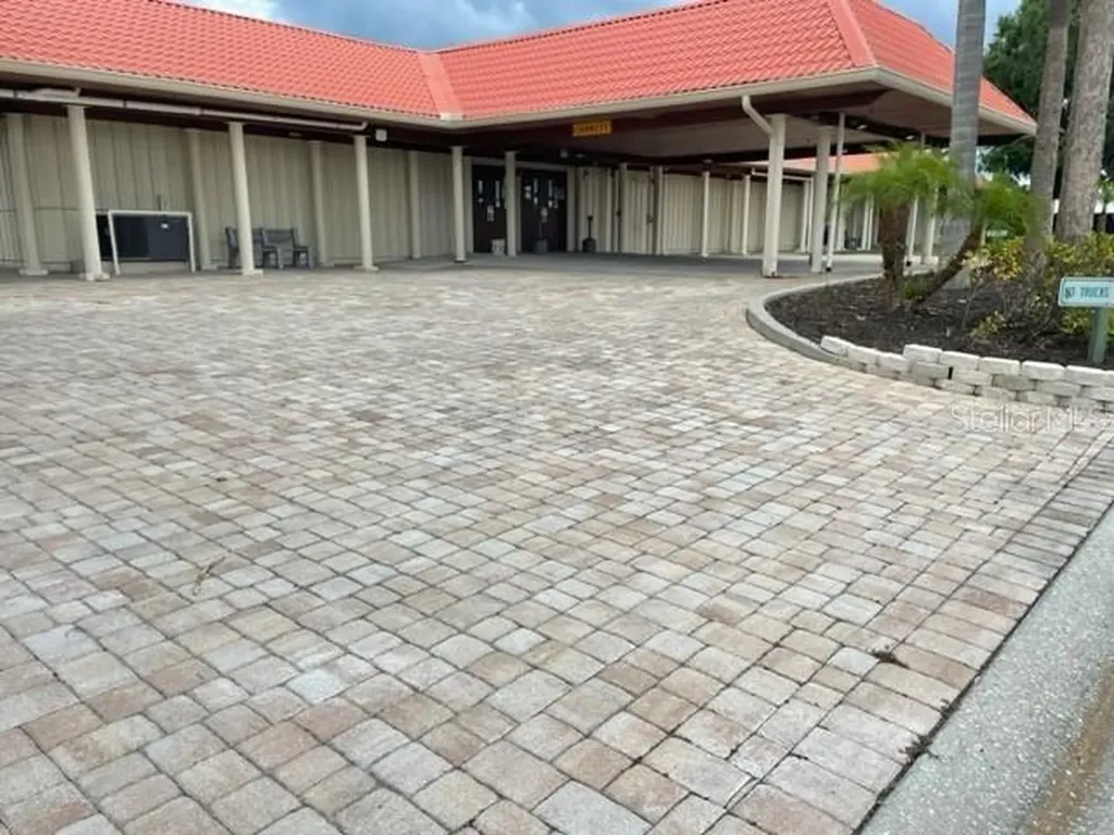 5707 45th Street E Bradenton FL 34203
