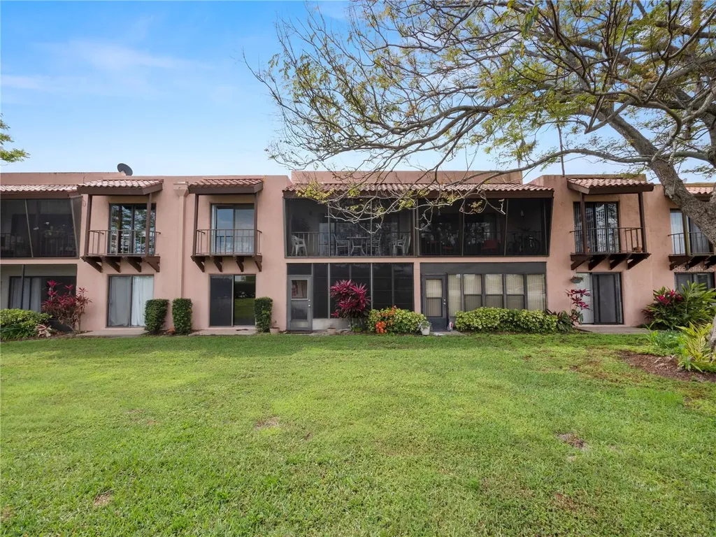 230 La Casa Lake Wales FL 33898