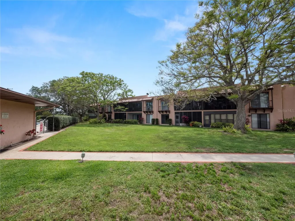 230 La Casa Lake Wales FL 33898