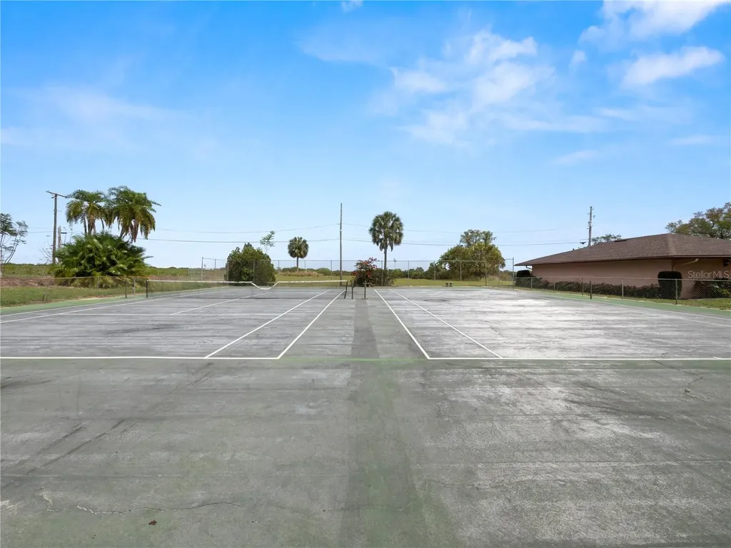 230 La Casa Lake Wales FL 33898