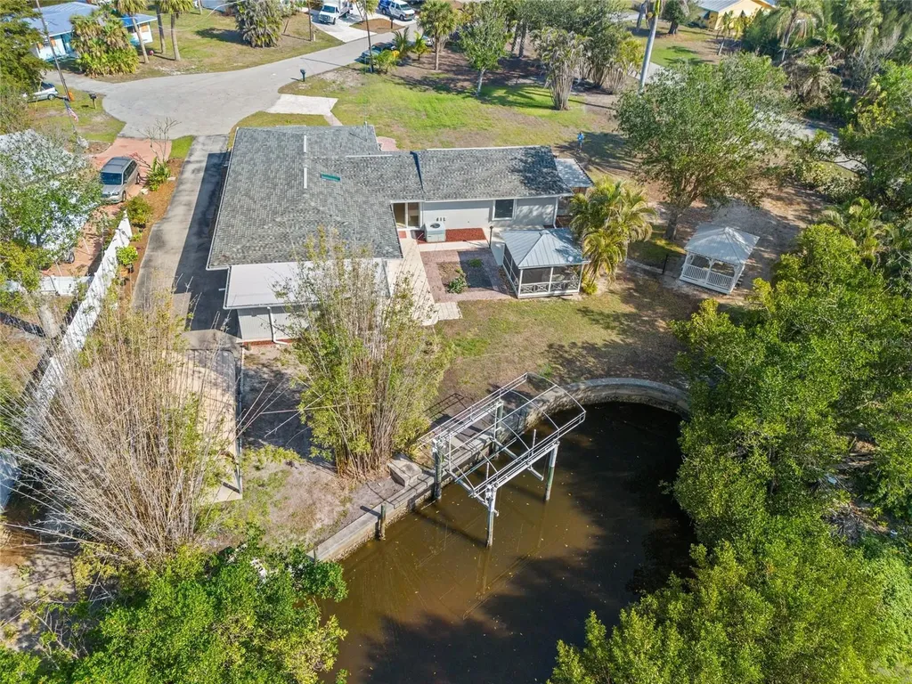 425 Fireball Court Punta Gorda FL 33950