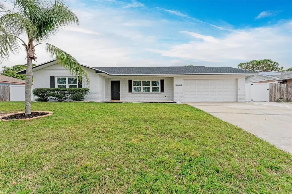 2211 41st Street W Bradenton FL 34205