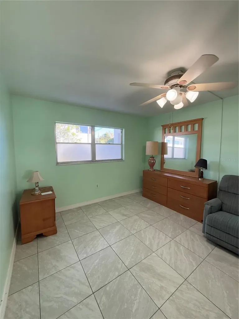 5895 18th Street N St Petersburg FL 33714