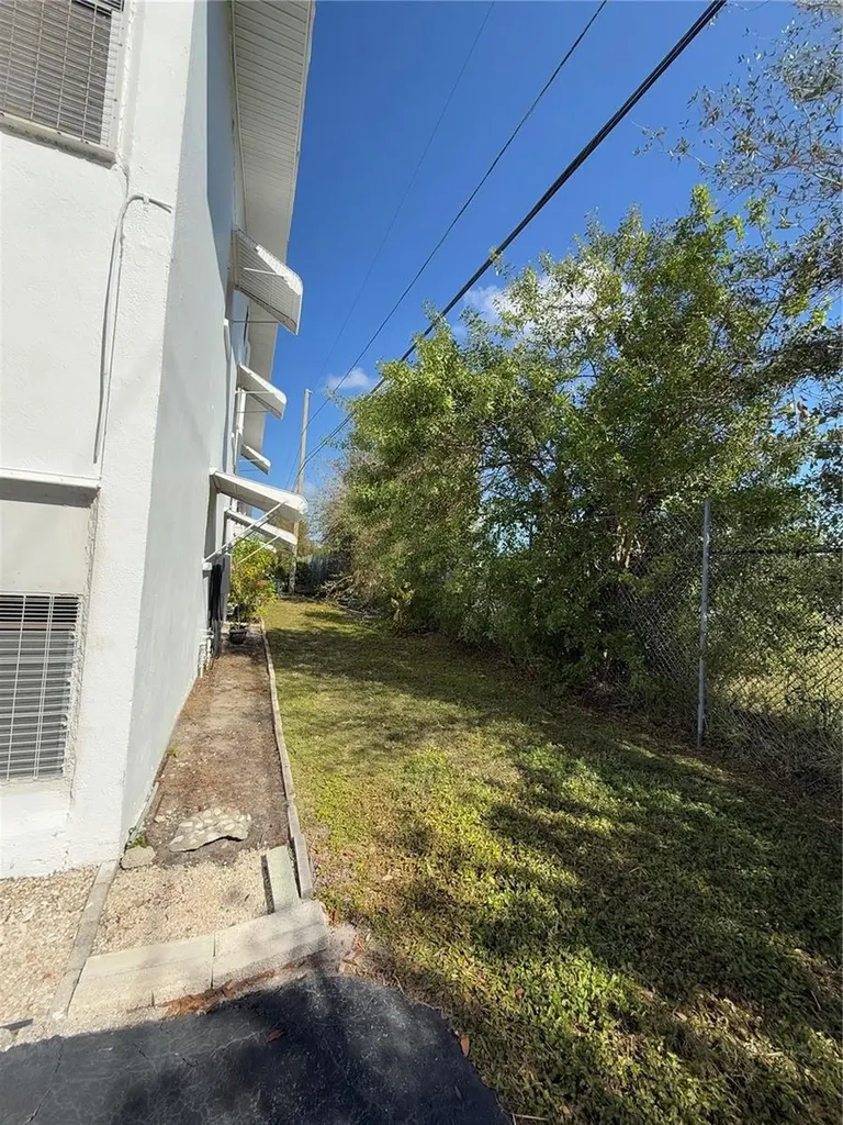 5895 18th Street N St Petersburg FL 33714