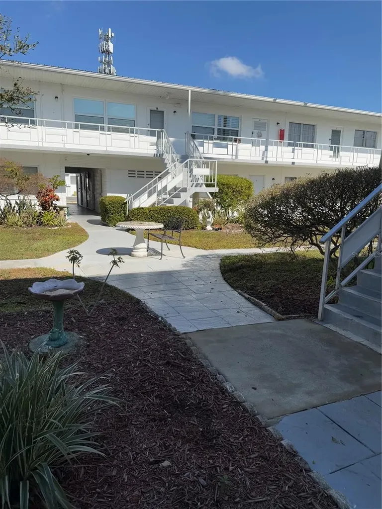 5895 18th Street N St Petersburg FL 33714