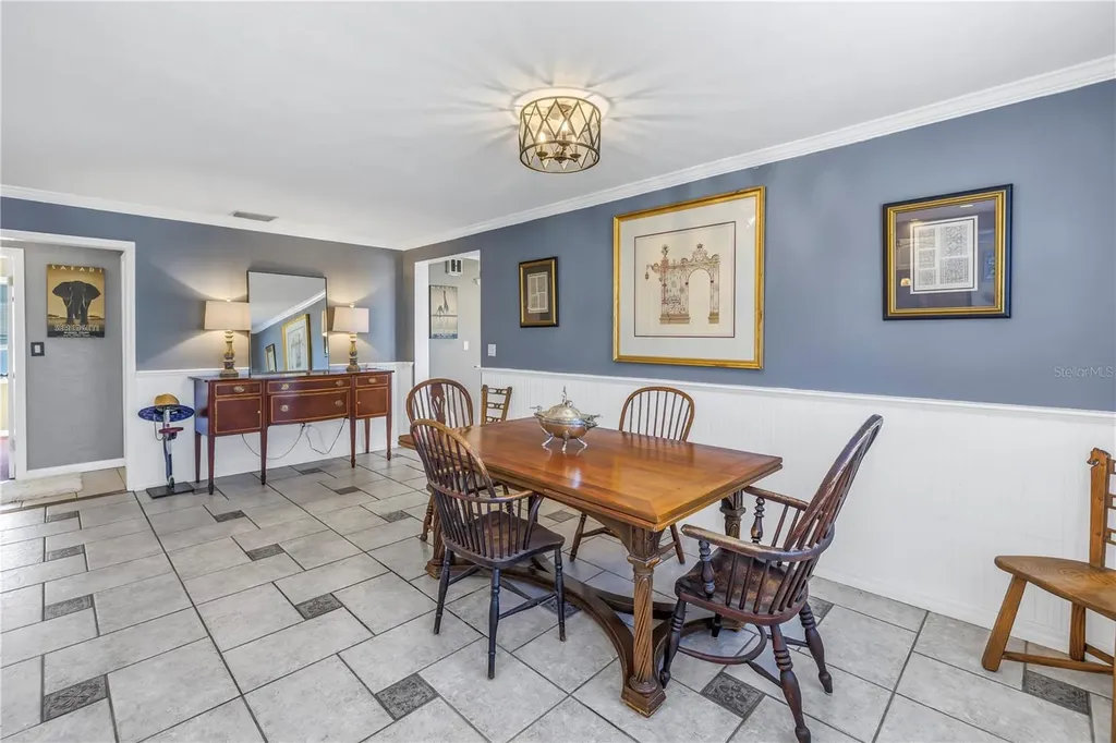 540 Villagrande Avenue S St Petersburg FL 33707