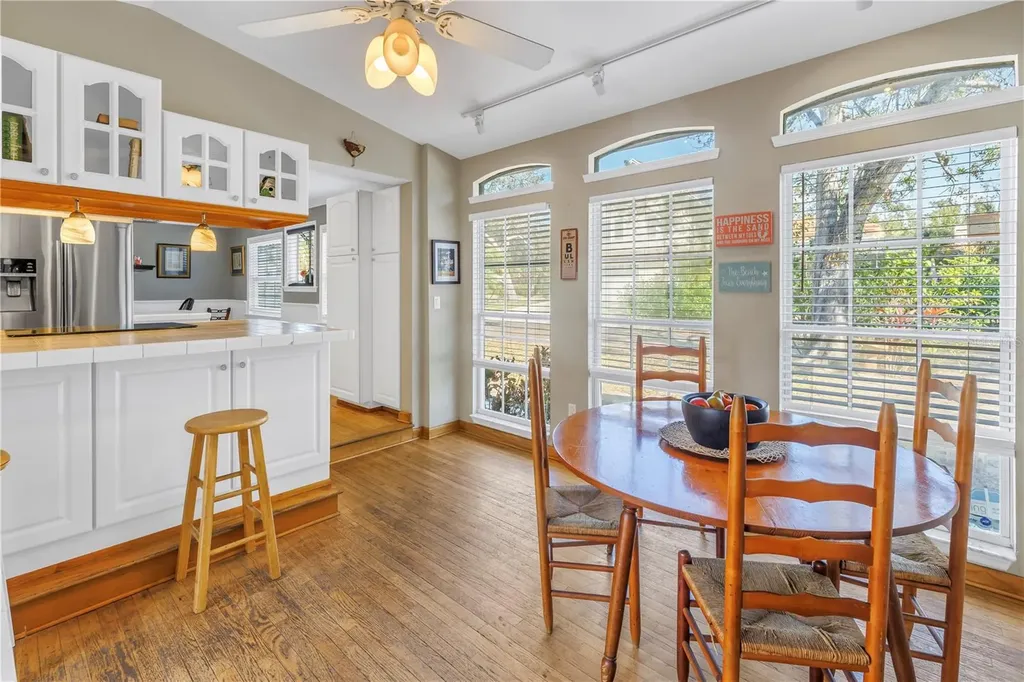 540 Villagrande Avenue S St Petersburg FL 33707