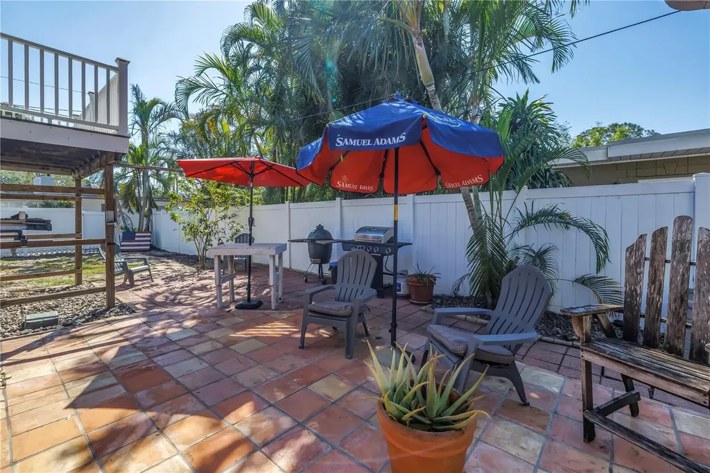 540 Villagrande Avenue S St Petersburg FL 33707