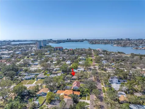 540 Villagrande Avenue S St Petersburg FL 33707