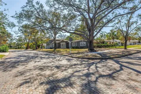 540 Villagrande Avenue S St Petersburg FL 33707