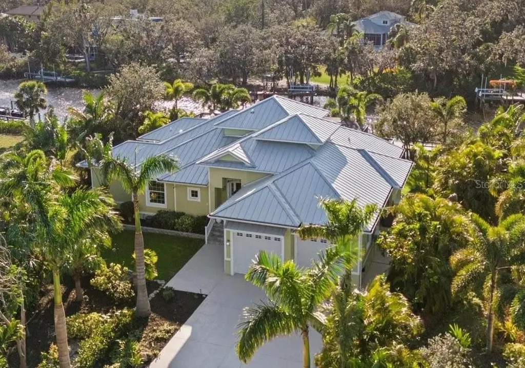 2500 Jamaica Street Sarasota FL 34231