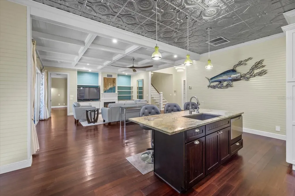 2500 Jamaica Street Sarasota FL 34231