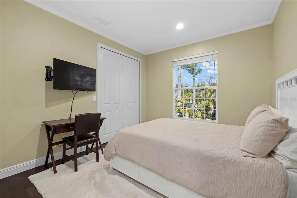 2500 Jamaica Street Sarasota FL 34231