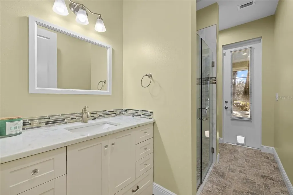 2500 Jamaica Street Sarasota FL 34231